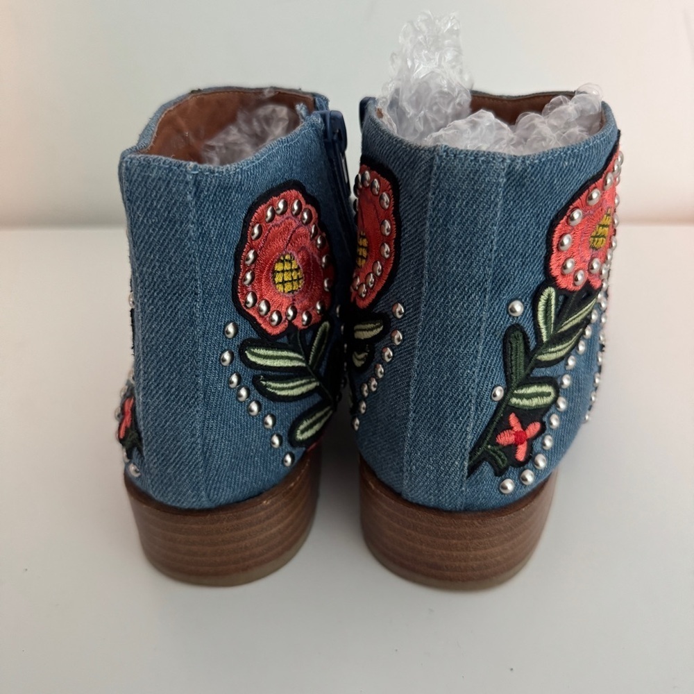 Jeffrey Campbell Embroidered Floral Denim Chambray Ankle Boots 8 - Picture 7 of 9